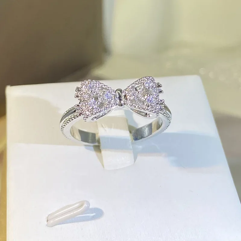 Lạ Mắt Nơ Nhẫn Chói Mắt CZ Màu - đánh giá và giá Tie Clip Silver